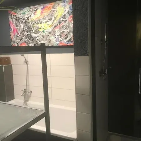 Lägenhet Job & Sleep Magdeburg